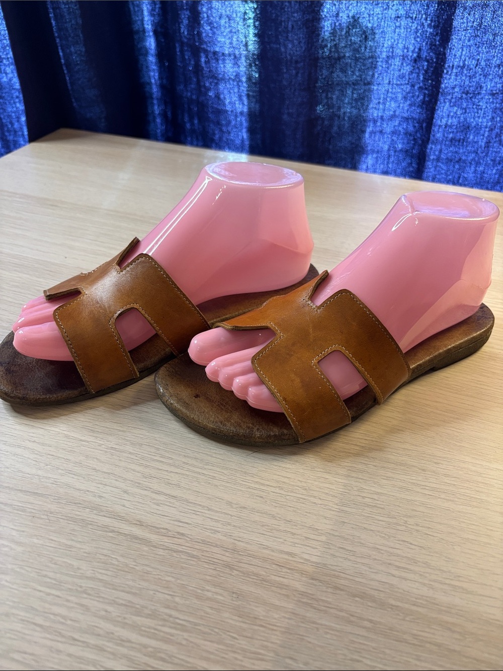 Brown Leather H Shape Slide Sandals - Classic Open-Toe - Picture 3 of 6